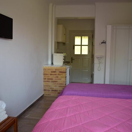 Rising Sun Apartments & Studios Benitses  Room photo